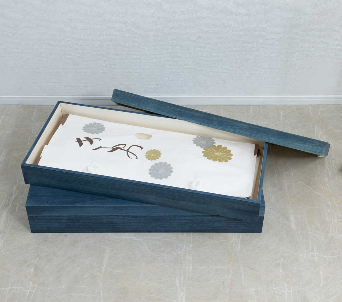 桐 衣装ケース 幅91cm 藍染め デニム 日本製 ( 桐箱 天然木 藍 インディゴ ブルー 着物収納 防虫 防湿 1段 桐衣装箱 軽量 たとう紙 帯 収納ケース 青 キリ )