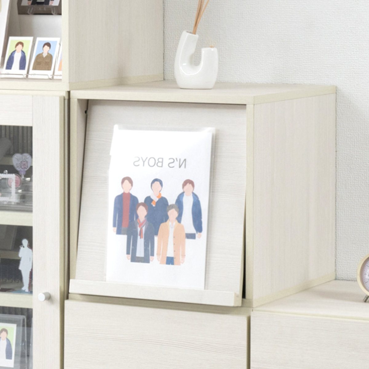 キューブラック 幅39cm フラップ扉タイプ 推し活収納 ( 収納ボックス 組み合わせ A4対応 棚 ラック BOX フラップ扉 推し シェルフ 収納 飾り棚 ディスプレイラック 多目的ラック ホワイトウォッシュ )