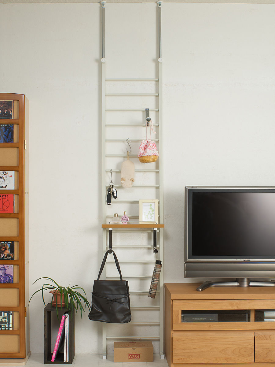 突っ張り ラダーラック 幅40cm 棚付 日本製 ( つっぱり ラック 突っ張りラダーラック 突っ張りラック ウォールラック 壁面収納 パーテーション 突っ張り収納 伸縮 ラダーシェルフ つっぱりラック ) 【ホワイト】 ホワイト