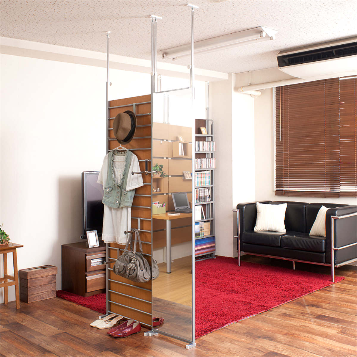 突っ張り 間仕切り両面ミラー 幅40cm 日本製 ( 突っ張りパーテーション 両面ミラー ミラー 鏡 両面 間仕切り 壁面収納 つっぱり 姿見 パーテーション )