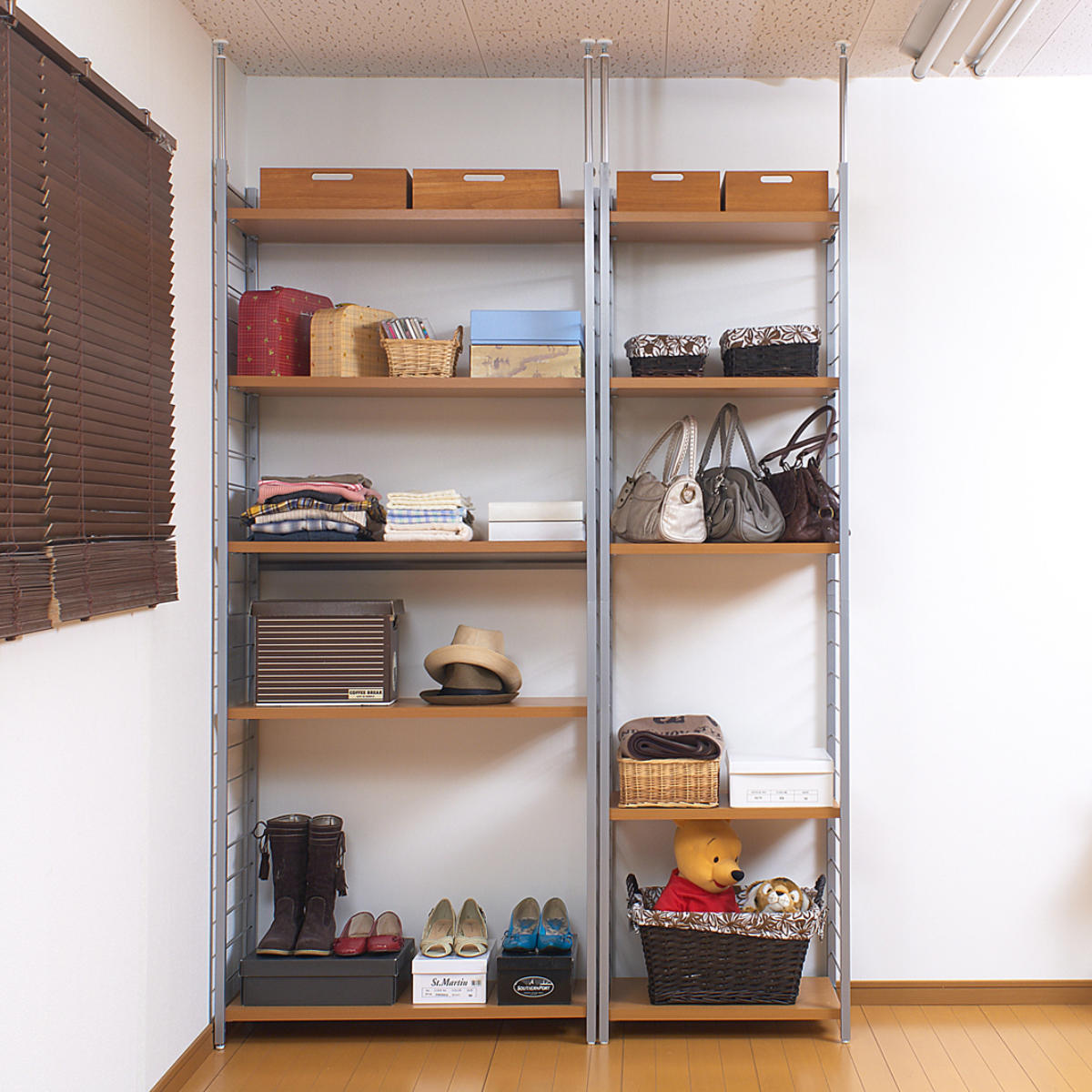 突っ張り 間仕切りラック 幅90cm 背板無し 日本製 ( 収納 本棚 ラック ワードローブ 間仕切り 壁面収納 突っ張り式 突っぱり 衣類収納 デスク クローゼット ホワイト ナチュラル ) 【ホワイト】 ホワイト