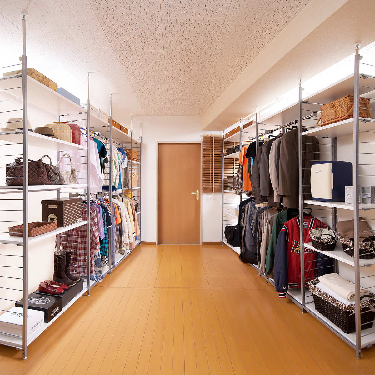 突っ張り 間仕切りラック 連結用 幅88cm 背板付き 日本製 ( 突っ張りラック オープンラック ワードローブ ラック 間仕切り 収納 衣類 小物 収納ラック つっぱり 衣類収納 小物収納 棚 洋服 連結 シンプル ) 【ホワイト】 ホワイト