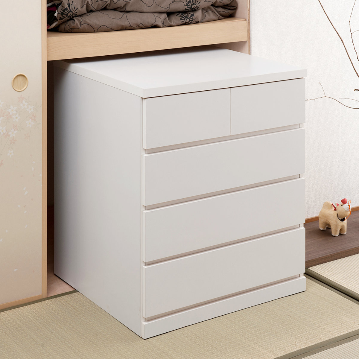 押入れ収納 タンス 幅75cm 4段 奥行65cm キャスター付 日本製 ( 木製 押入れ クローゼット 収納 クローゼット収納 完成品 組立不要 すぐ使える 国産 たんす キャスター 整理棚 衣替え 衣類収納 引き出し )