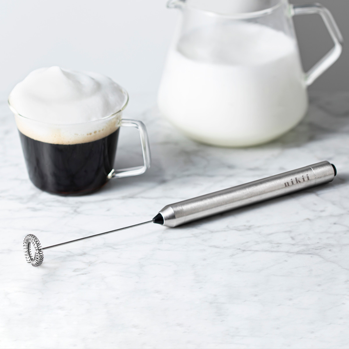 ＆NE nikii cafe ミルクフォーマー （ ステック ミルク 電動 電池式 ルク泡立て器 生クリーム カフェラテ カプチーノ ふわふわ クリーミー ）
