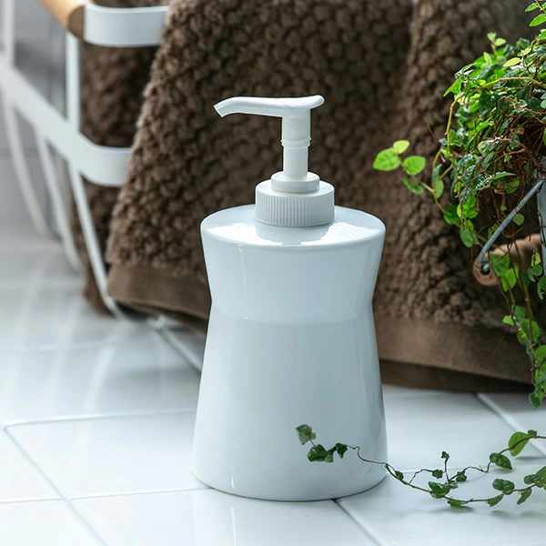 ディスペンサー 詰め替えボトル ホワイトガーデン ソープポンプ ( ディスペンサーボトル ハンドソープ 詰め替え ボトル 液体せっけん 陶器 手洗い 詰め替え容器 液体タイプ ソープ 石けん 洗面 キッチン シンプル おしゃれ )