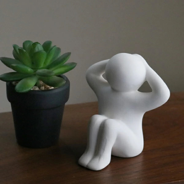 アロマストーン リラックス君 陶器 日本製 ( アロマ アロマオイル 石 芳香剤 かわいい 置き物 インテリア 人型 自然気化 ルームフレグランス フレグランス 香り 玄関 シンプル ギフト 雑貨 ) 【ぼんやり】 ぼんやり