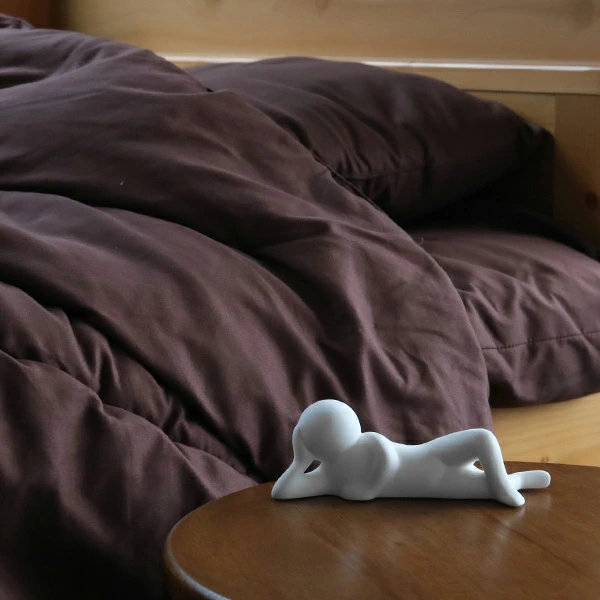 アロマストーン リラックス君 陶器 日本製 ( アロマ アロマオイル 石 芳香剤 かわいい 置き物 インテリア 人型 自然気化 ルームフレグランス フレグランス 香り 玄関 シンプル ギフト 雑貨 ) 【ぼんやり】 ぼんやり