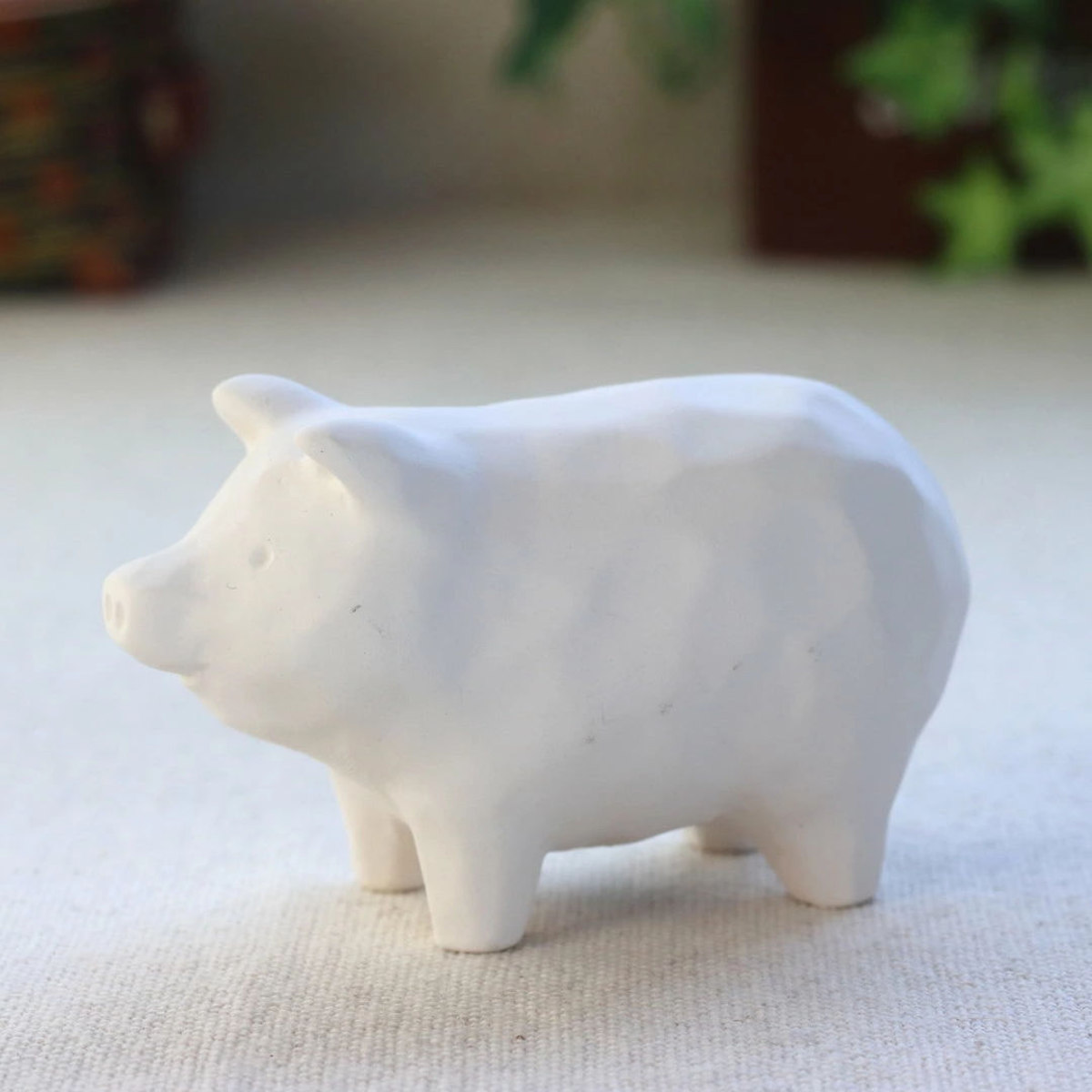 アロマストーン ほっこり動物 動物 陶器 ( アロマ アロマオイル 石 芳香剤 かわいい 置き物 インテリア 日本製 どうぶつ 自然気化 ルームフレグランス フレグランス 香り 玄関 シンプル ギフト 雑貨 ) 【シロクマ】 シロクマ