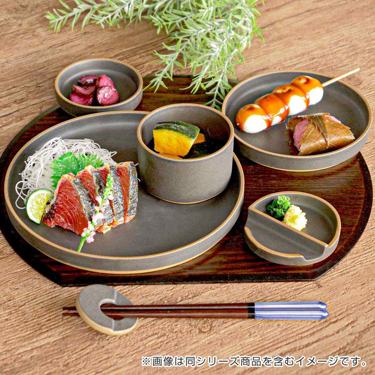 箸置き 小皿 ペトリー ( 食洗機対応 電子レンジ対応 箸置 箸おき はし置き はしおき 日本製 お皿 プレート カトラリーレスト 醤油 薬味 おつまみ 漬物 銘々皿 スタッキング おしゃれ シンプル ) 【ベージュ】 ベージュ