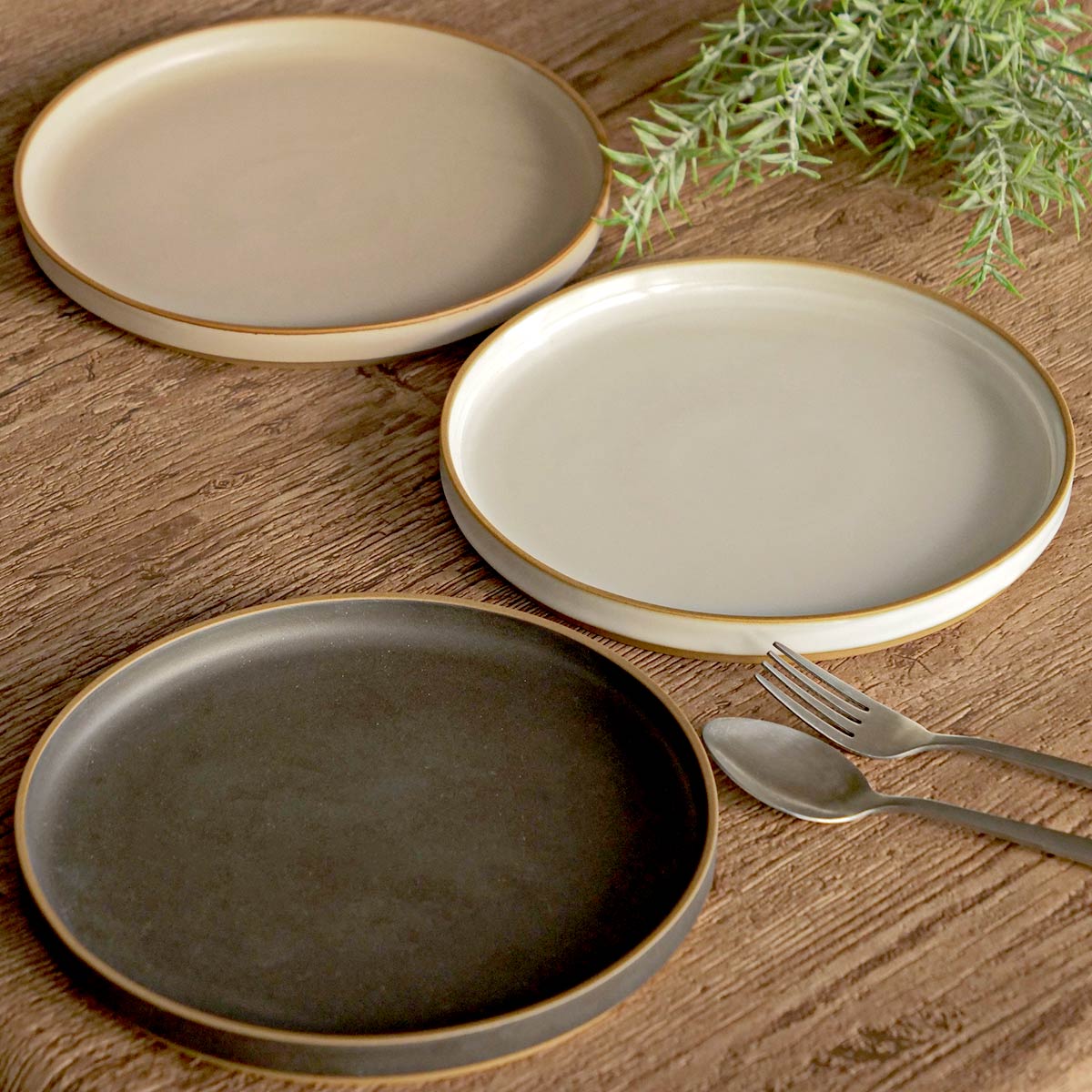 皿 ペトリー 大皿 ( 食洗機対応 電子レンジ対応 中皿 取り皿 日本製 お皿 プレート 取皿 パン皿 ライス皿 おかず メイン皿 パスタ ピラフ スタッキング おしゃれ シンプル ) 【ブラック】 ブラック