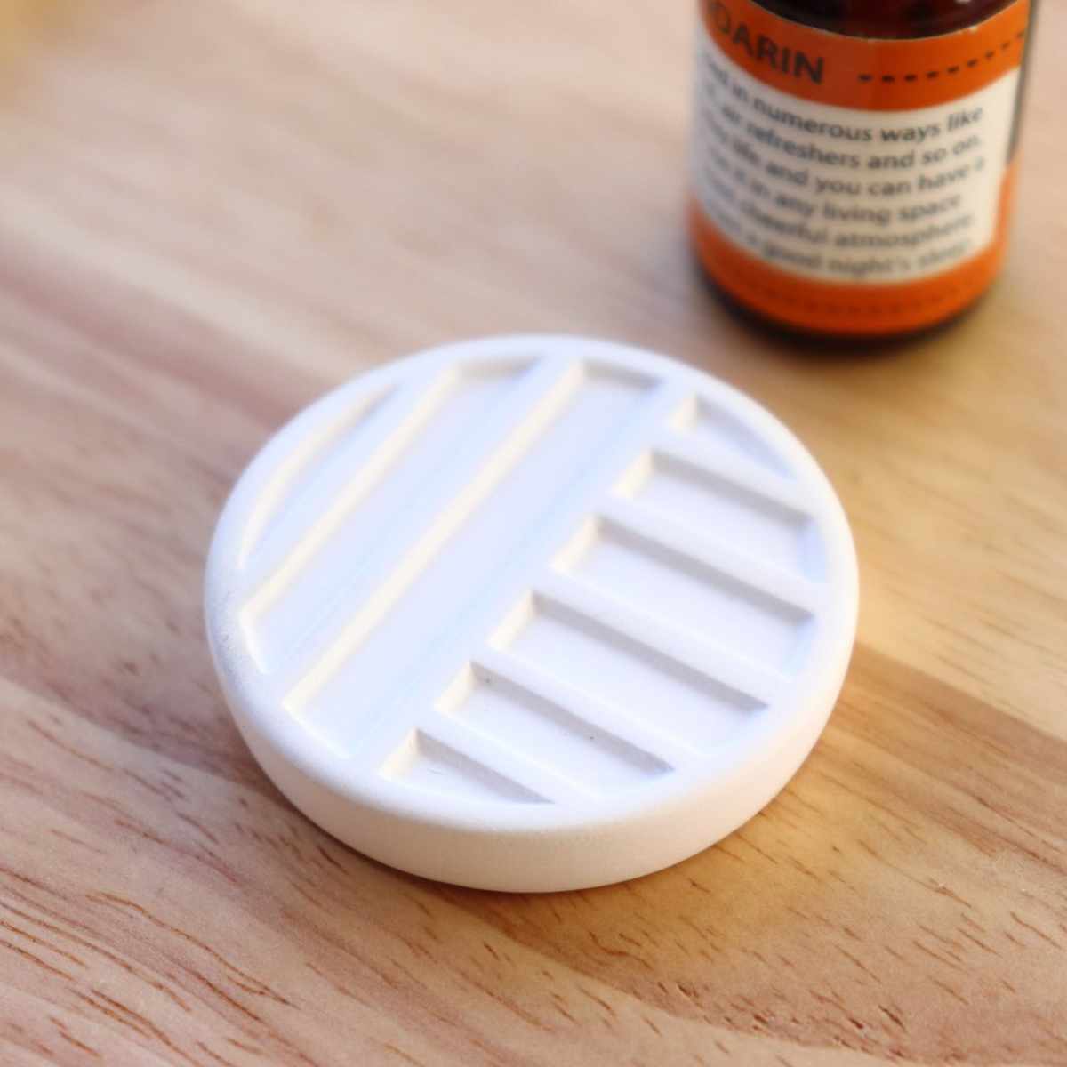 アロマストーン ペコット 陶器 ( アロマ アロマオイル 石 芳香剤 かわいい 置き物 インテリア 日本製 自然気化 ルームフレグランス フレグランス 香り 玄関 シンプル ギフト 雑貨 ) 【ペケタン】 ペケタン