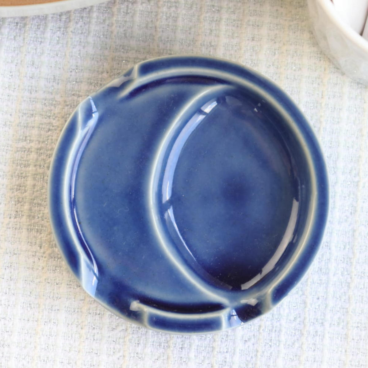 箸置き ファンレスト お箸&スプーン置き フラット ( 箸置 電子レンジ対応 食洗機対応 おしゃれ 日本製 カトラリーレスト 薬味皿 豆皿 小さい 皿 食器 ) 【イエロー】 イエロー