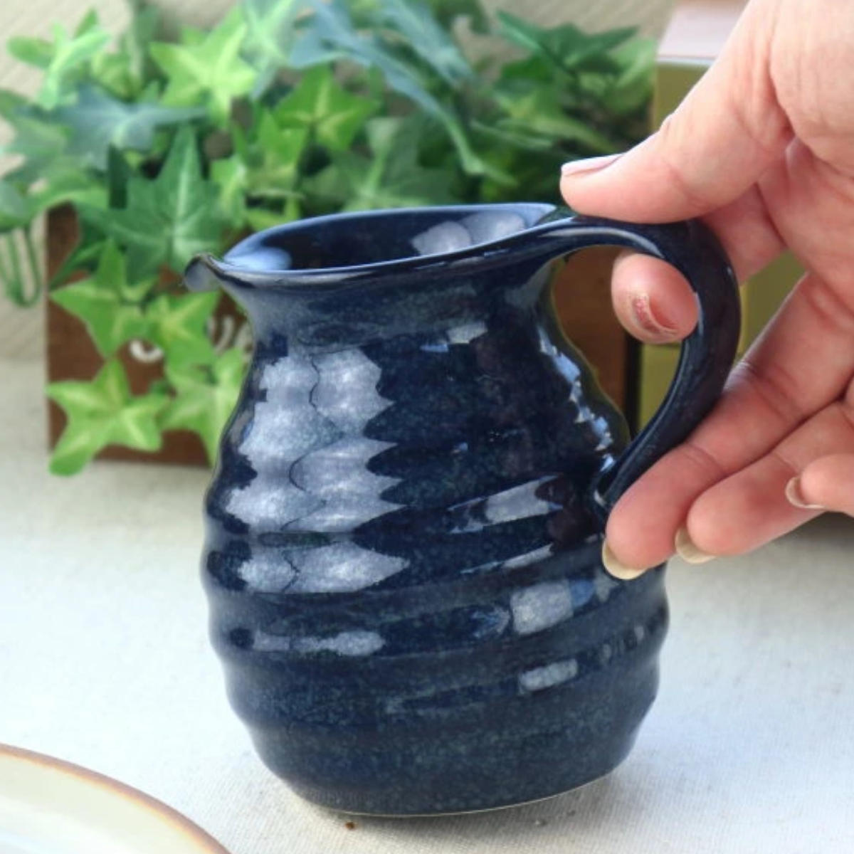 徳利 460ml 瀬戸焼 手付き 窯変紺 ( 磁器 電子レンジ対応 食洗機対応 おしゃれ 日本製 おちょこ お猪口 そばつゆ 和食器 食器 )