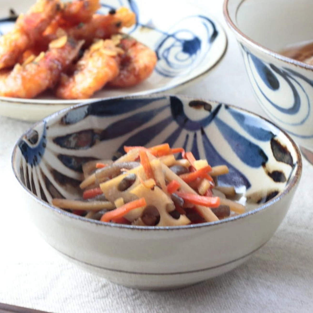 鉢 民彩はな絵 中鉢 13.5cm 日本製 ( 磁器 美濃焼 プレート お皿 皿 ボウル 器 うつわ 電子レンジ対応 食洗機対応 食器 おしゃれ かわいい 丼 サラダ 深い )