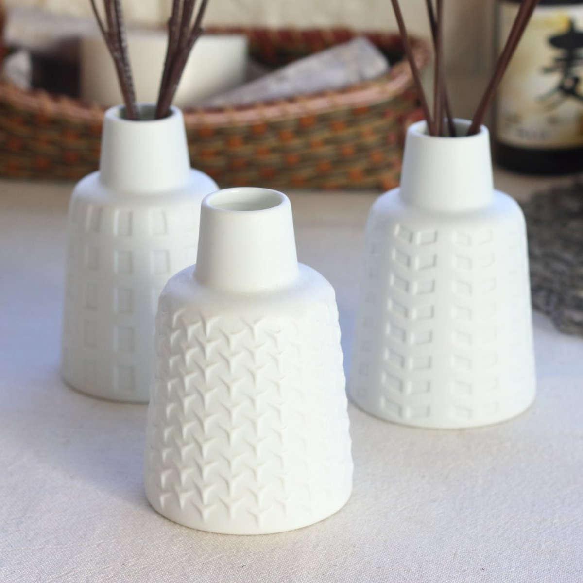 花瓶 花器 ( 花ビン 花びん フラワーベース フラワー 花 飾る 花入れ 陶器 陶器製 瀬戸焼 シンプル ホワイト おしゃれ 一輪挿し 日本製 ) 【レクタングル】