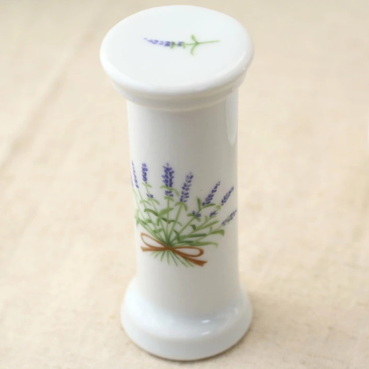 砂時計 陶器製のかわいい三分砂時計 瀬戸焼 ( 陶器製 3分 タイマー おしゃれ かわいい 陶器 日本製 オブジェ インテリア サンドタイマー 砂 アート 休憩 カフェ インテリア オブジェ インテリア雑貨 置物 蒸らし時間 オシャレ 雑貨 ) 【カモミール】 カモミール