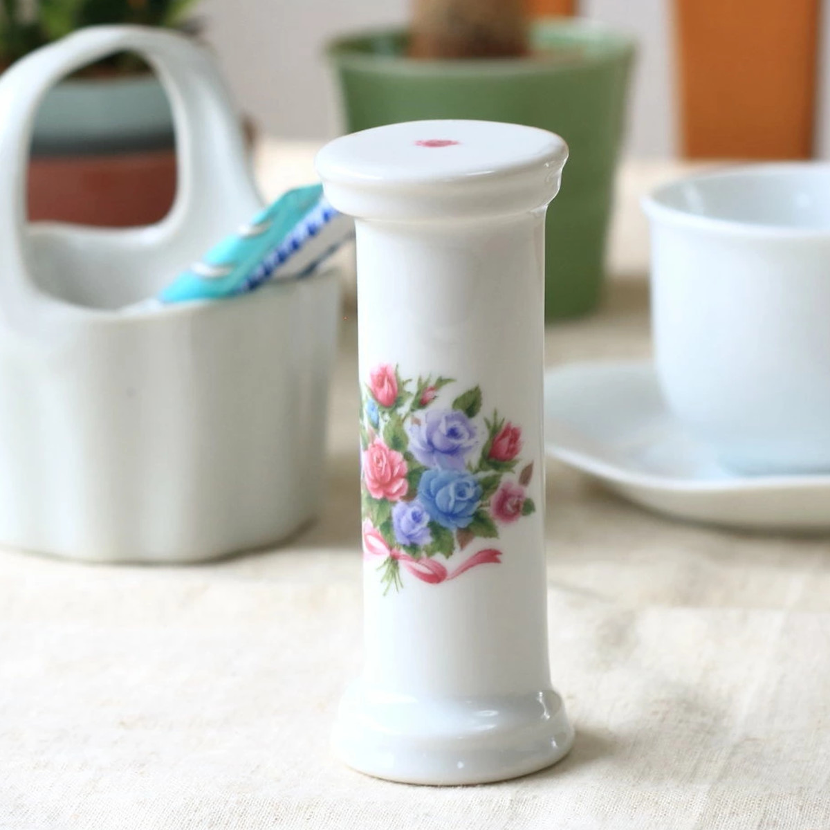 砂時計 陶器製のかわいい三分砂時計 瀬戸焼 ( 陶器製 3分 タイマー おしゃれ かわいい 陶器 日本製 オブジェ インテリア サンドタイマー 砂 アート 休憩 カフェ インテリア オブジェ インテリア雑貨 置物 蒸らし時間 オシャレ 雑貨 ) 【カモミール】 カモミール