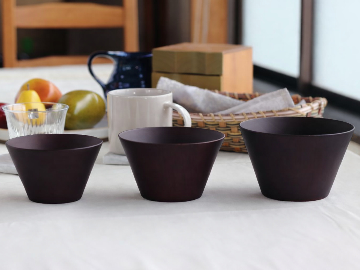 汁椀 切り出し天然木椀 ウッドボール M ダークブラウン ( 11.7cm 350ml 天然木 木製 食洗機対応 サラダボウル スープ ボウル うつわ 器 食器 北欧 カフェ風 おしゃれ シンプル )