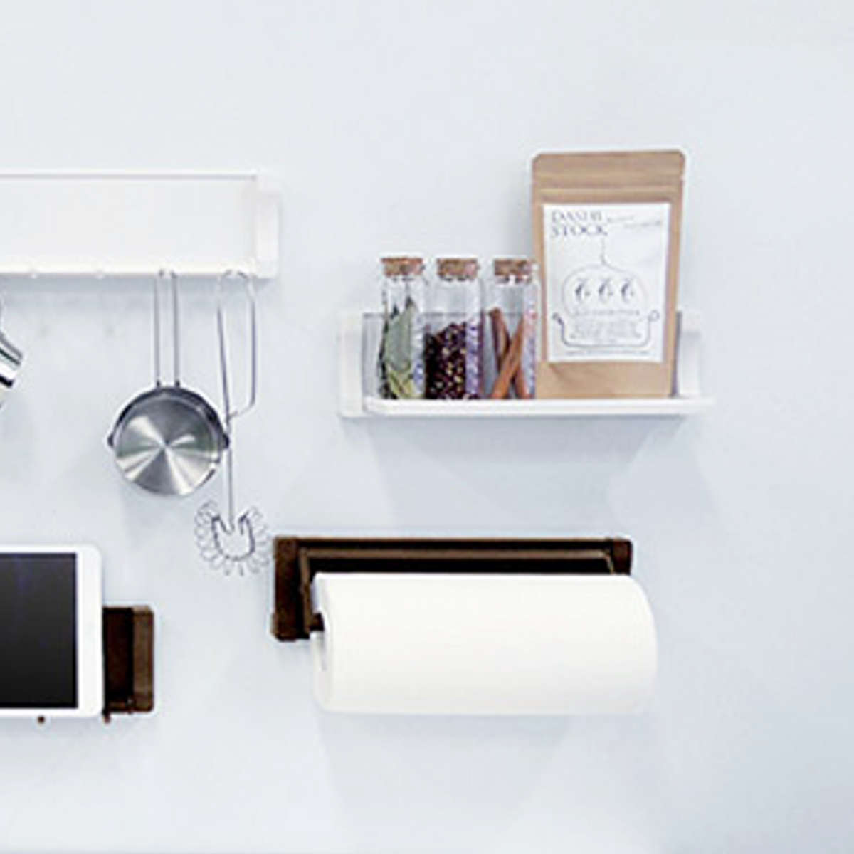 キッチン収納 マグネット マグシャーレ 小物置き マグネット収納 シルバー ( 調味料ラック スパイスラック 磁石 小物トレー トレイ ホルダー 小物ホルダー 調味料スタンド 調味料収納 ボトルラック スパイス収納 壁面収納 壁掛け )