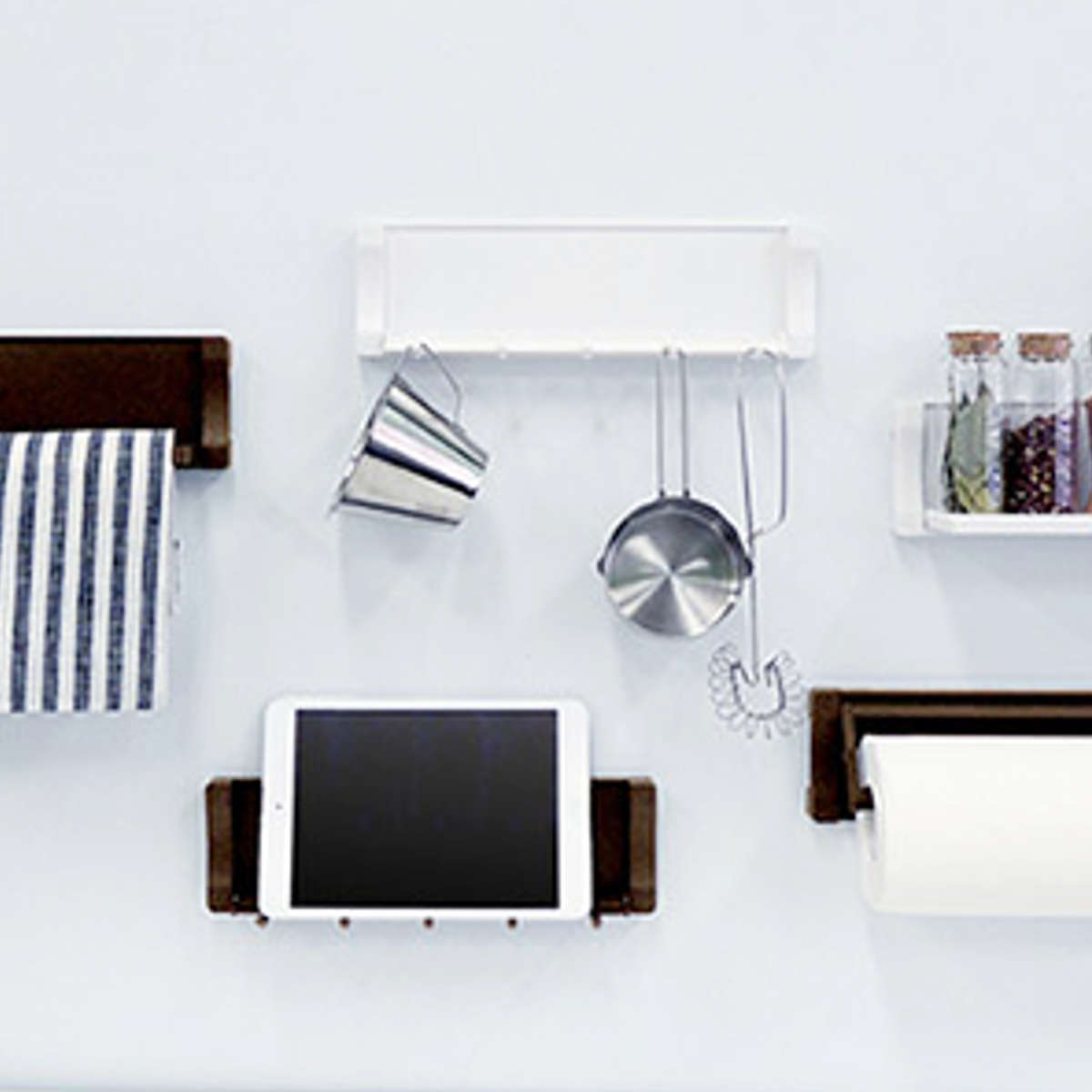 キッチンツールラック マグネット マグシャーレ レードルフック マグネット収納 シルバー ( キッチン収納 壁面収納 キッチンツール収納 フック 磁石 壁 玄関ドア内側 掛ける キッチン用品 小物 洗面所 浴室 壁掛け )