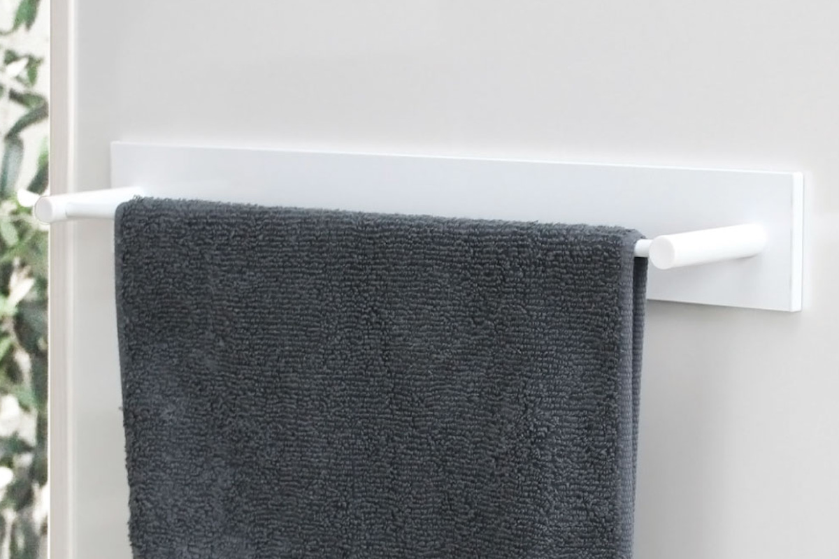 タオルハンガー マグネット ショートタイプ 幅30cm BLAVO ブラボ ( タオル掛け タオルバー ふきん掛け バー 磁石 タオルホルダー 冷蔵庫 洗面所 洗濯機 横 サイド キッチン キッチン収納 壁面収納 壁掛け ) 【ホワイト】 ホワイト