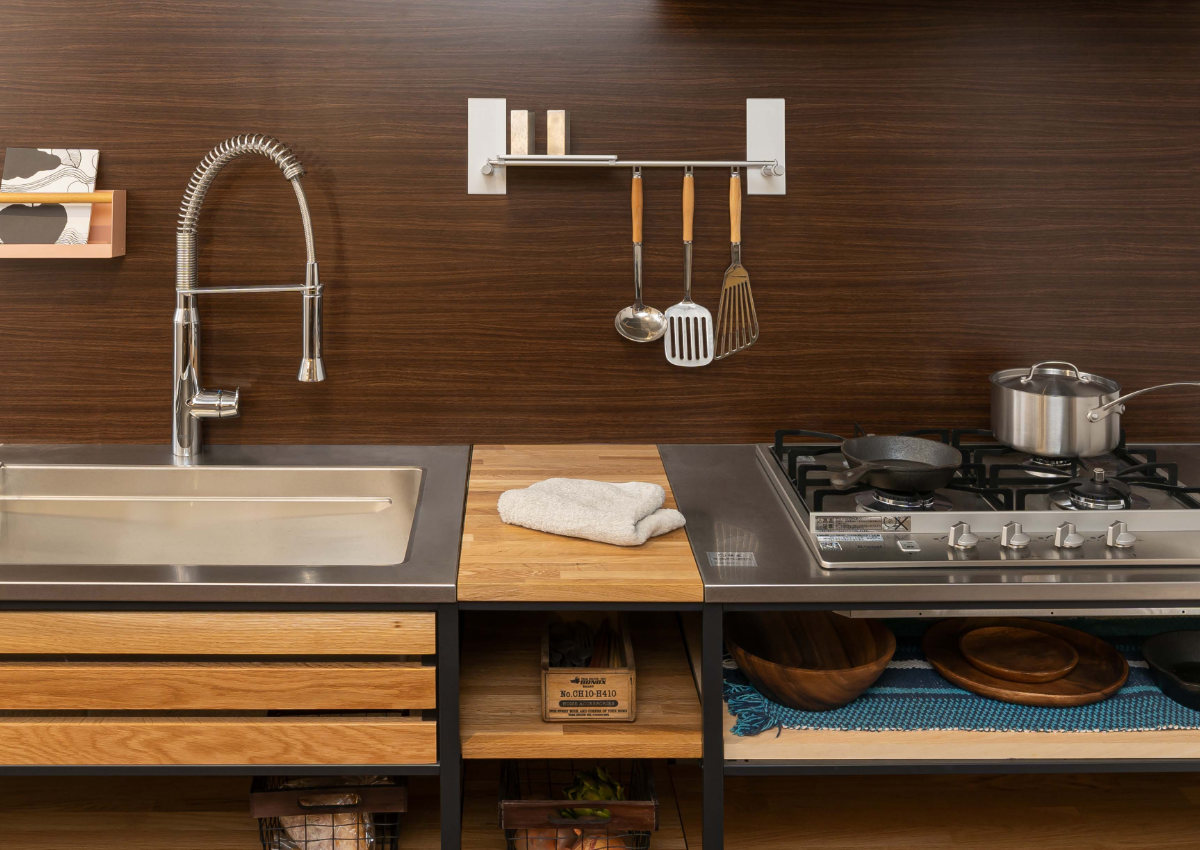 マグネットボード アイ不燃パネル 90×240cm 壁面材 磁石 不燃 ( ホワイトボード マグネットウォール マグネット 壁材 壁 DIY マグネットがつく壁 木目調 両面テープ 接着剤 カットできる 壁紙 後付け 簡単 設置 900mm 2400mm ) 【ホワイト】 ホワイト