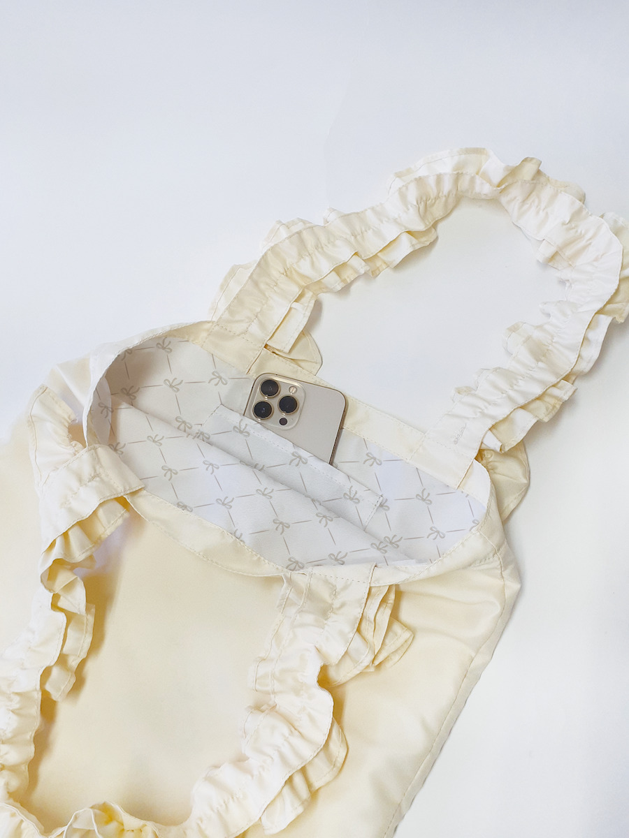 バッグ リボン フリル トートバッグ A4サイズ対応 ( トートバック A4 トート 手提げバッグ かばん 鞄 肩掛け ポケット付き レディース 大人 刺繍 かわいい おしゃれ プレゼント 雑貨 通勤 通学 買い物 大容量 ) 【ブルー】 ブルー