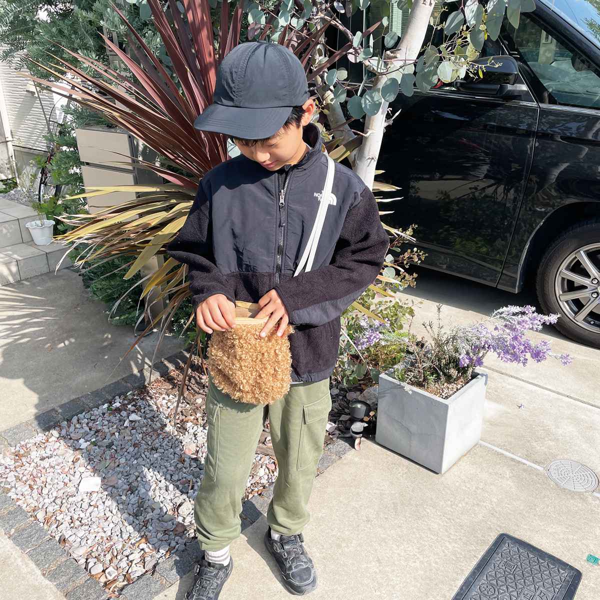 サコッシュ 2way トイプードル 肩ひも 調節可能 ( バッグ ポーチ ショルダー 犬 散歩 鞄 小物入れ 可愛い ふわふわ レディース メンズ ショルダーバッグ ショルダーポーチ サブバッグ 斜めがけ 肩掛け ポシェット ) 【ブラウン】 ブラウン