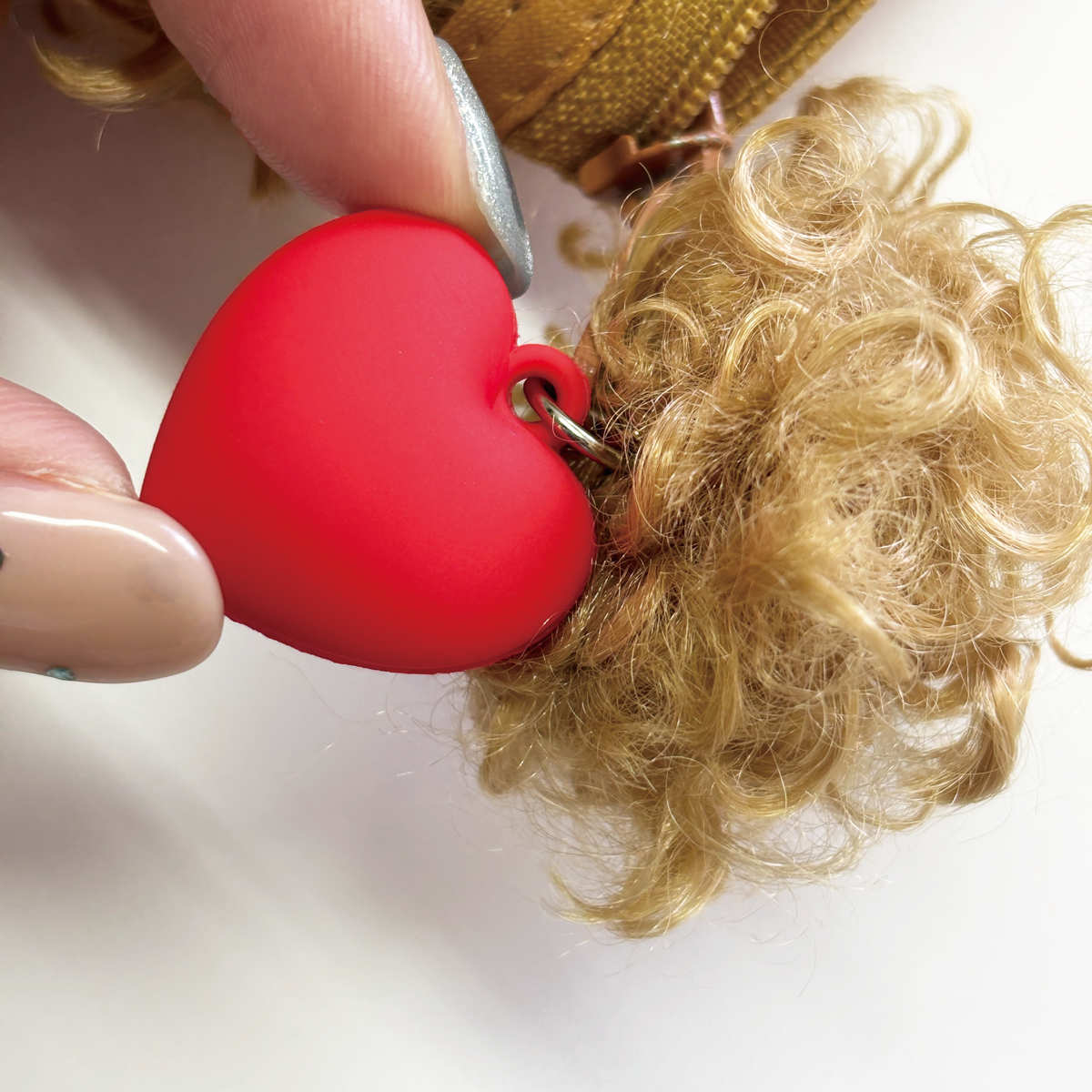 サコッシュ 2way トイプードル 肩ひも 調節可能 ( バッグ ポーチ ショルダー 犬 散歩 鞄 小物入れ 可愛い ふわふわ レディース メンズ ショルダーバッグ ショルダーポーチ サブバッグ 斜めがけ 肩掛け ポシェット ) 【ブラウン】 ブラウン