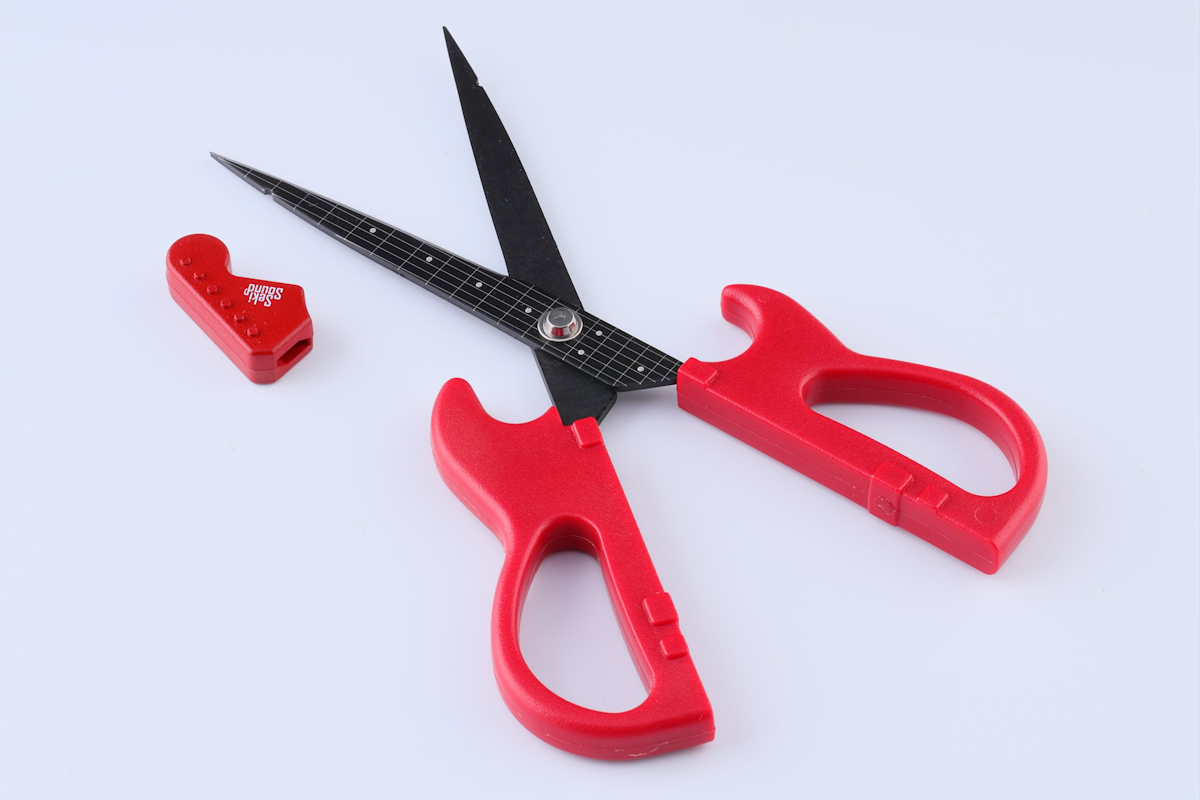 はさみ ギター ハサミ SekiSound スタンド付き 日本製 ( 鋏 カバー付き 楽器 文具 文房具 ステンレス刃 フッ素コート 関の刃物 ステーショナリー ベタつきにくい テープ カット 事務 作業 工作 DIY 雑貨 プレゼント ミニチュア ) 【ブラック】 ブラック