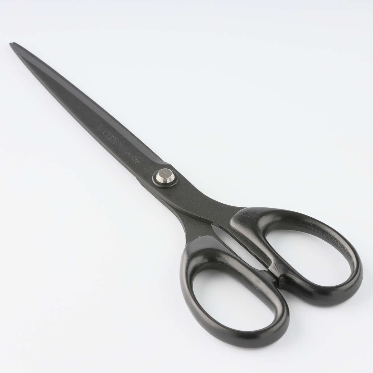 ハサミ フッ素コート はさみ 180mm 日本製 （ 関の刃物 ステンレス刃 切る テープ 鋏 カッター ベタつきにくい 軽量 文具 文房具 ステーショナリー カット 事務 作業 工作 DIY オフィス 会社 家庭 自宅 ）