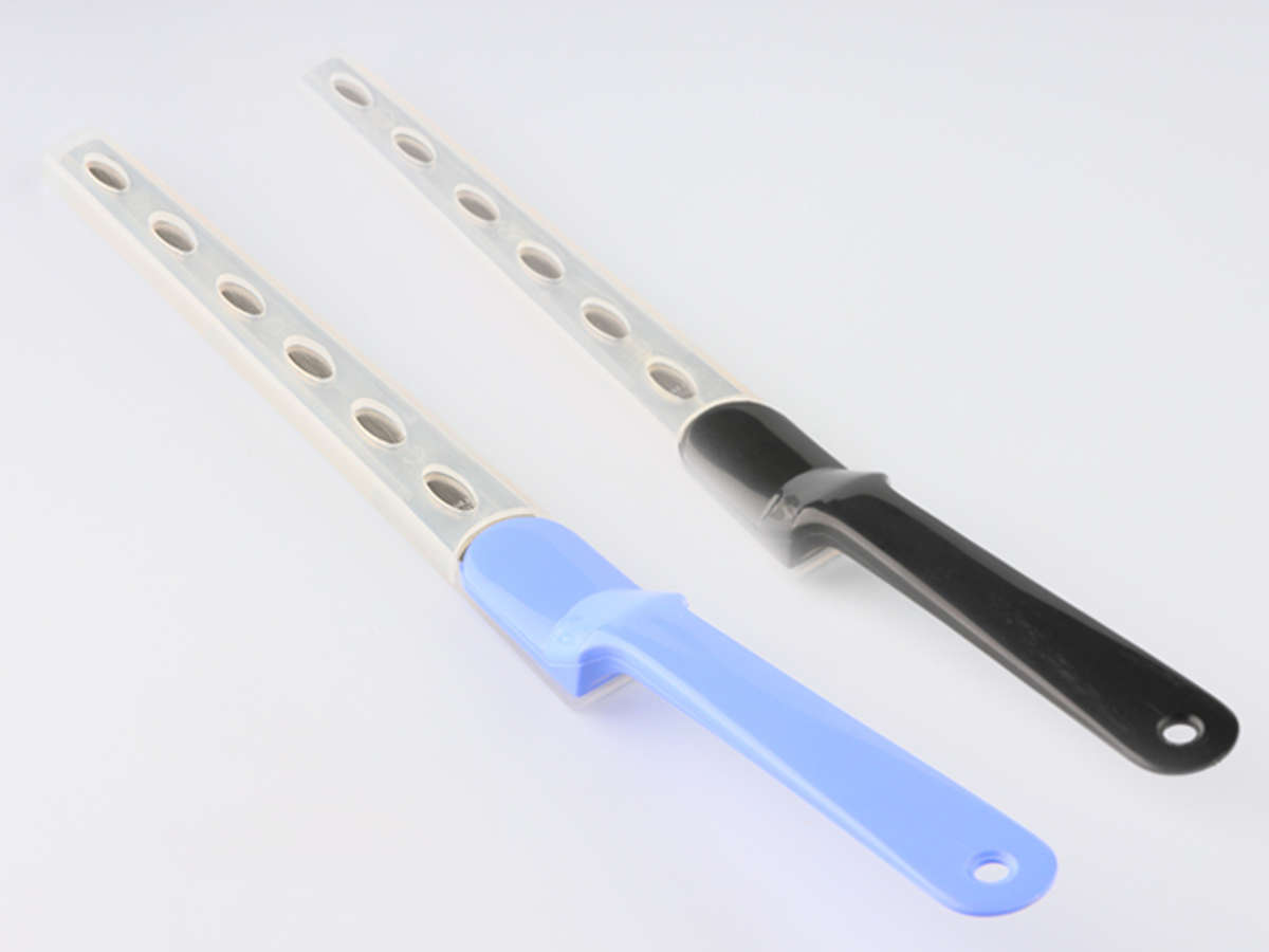 レターオープナー しなる ペーパーナイフ キャップ付き 日本製 ( 関の刃物 極薄刃 シールはがし レター オープナー カッター 切る 剥がす 文具 ペーパー 封書 封筒 手紙 シール オフィス 事務 作業 文房具 ステーショナリー ) 【ブラック】 ブラック