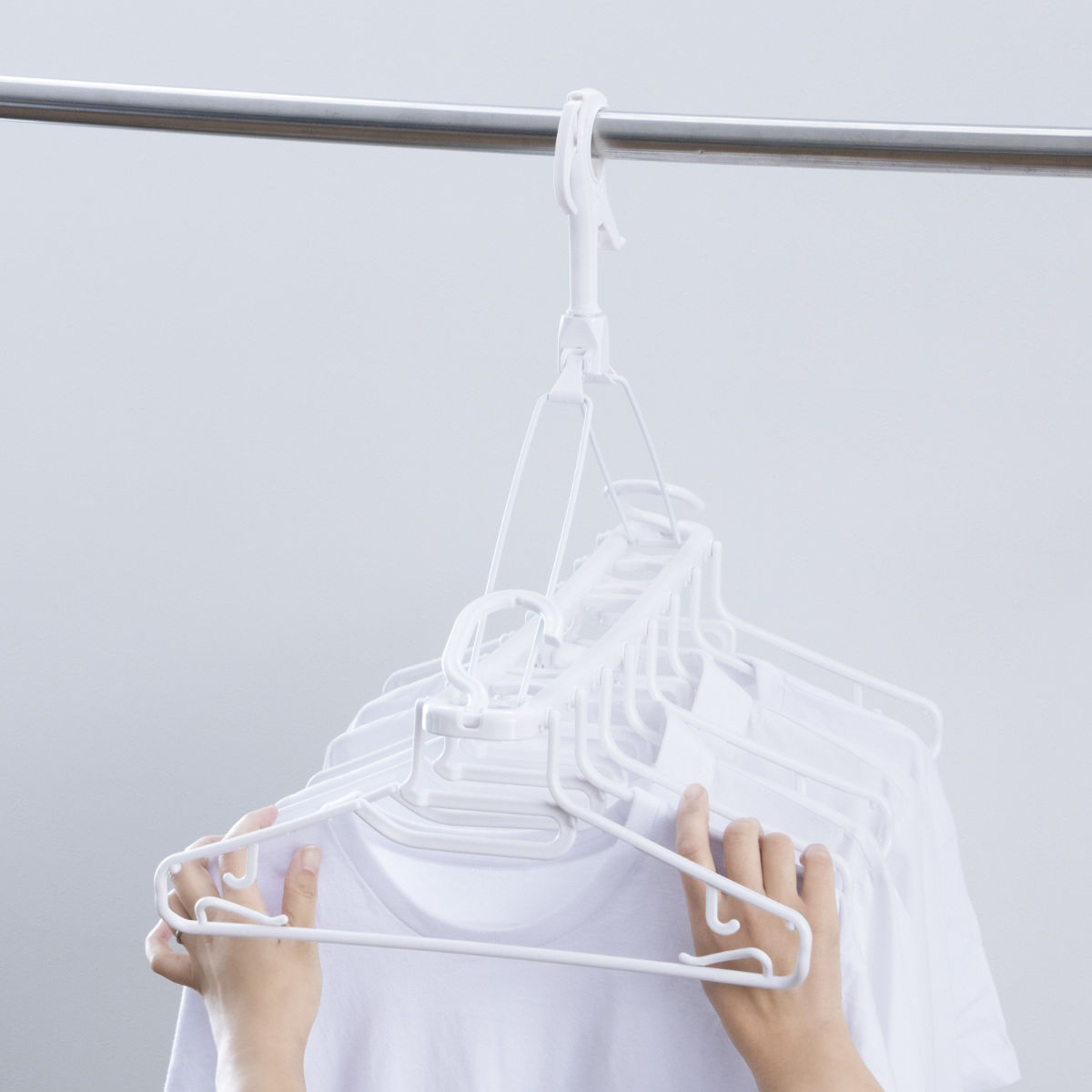 洗濯ハンガー 連結ハンガー 8連 アーチ LS （ 8連ハンガー ハンガー 洗濯 折りたたみ 洗濯物干し キャッチフック式 物干しハンガー まとめ干し キャッチフック コンパクト 収納 ）