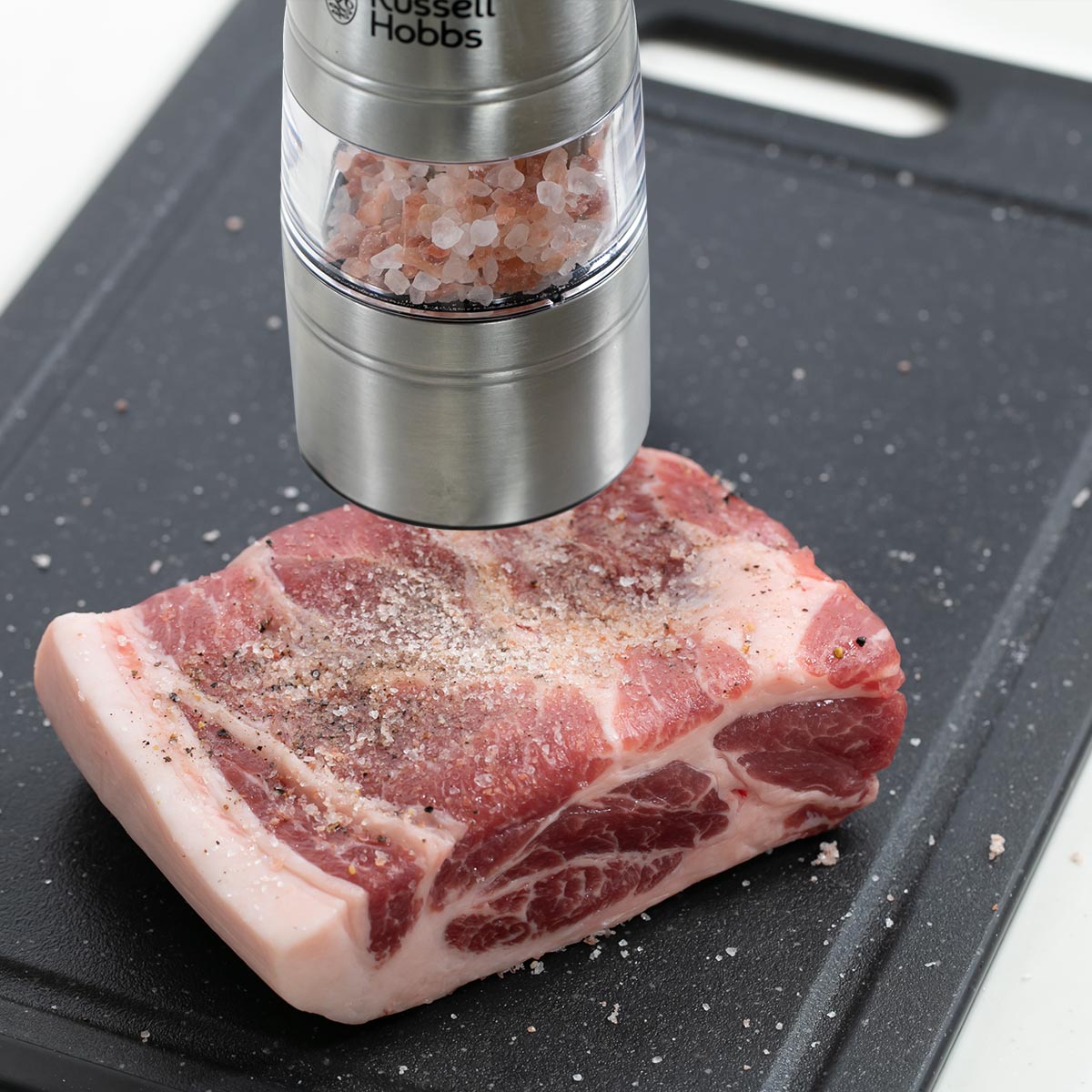 Russell Hobbs 電動ミル 2本セット 木製スタンド付き ソルト&ペッパーミル ( ラッセルホブス ミル 2個 LEDライト 電池式 ソルトミル ペッパーミル ワンプッシュ セラミック刃 ウッドスタンド付き 胡椒 岩塩 )