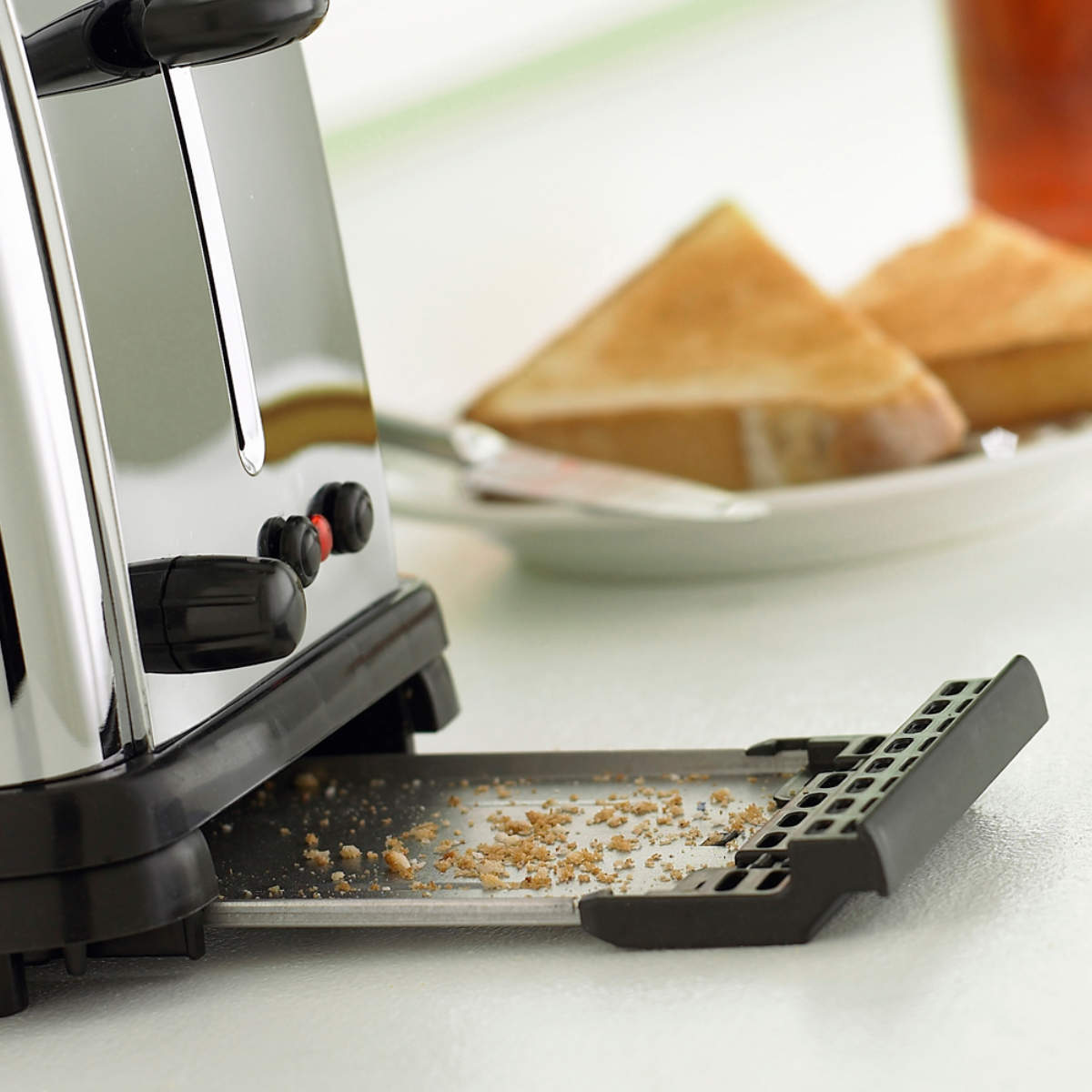 Russell Hobbs ポップアップトースター 2枚 クラシックトースター ( ラッセルホブス 調理家電 キッチン家電 トースター 冷凍パン対応 料理家電 パン焼き トースト パンくずトレー付き 朝食 食パン 山型パン おしゃれ )
