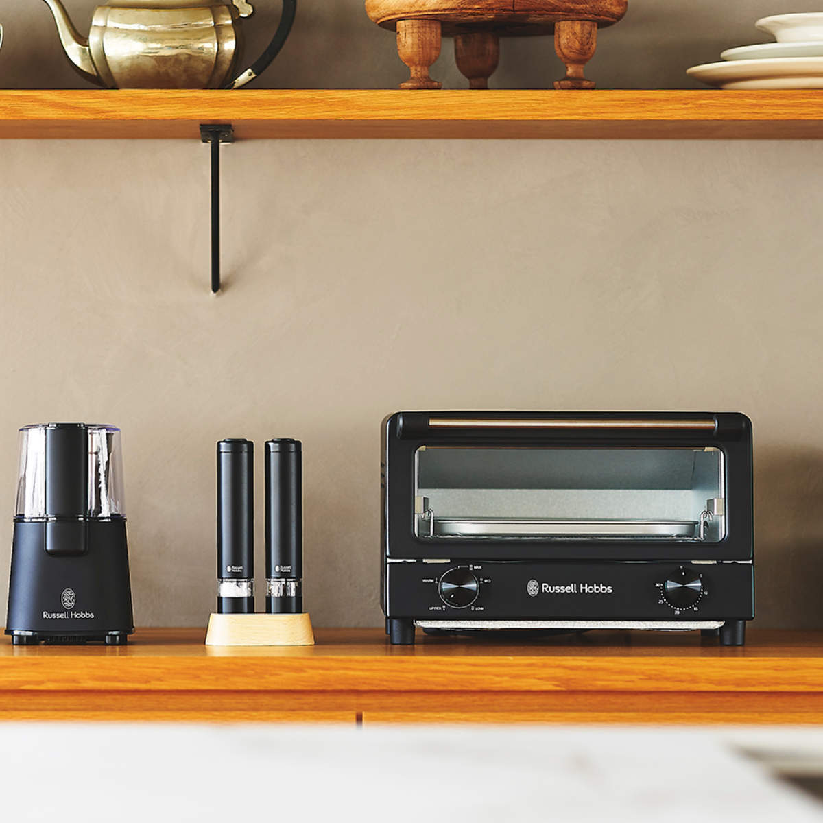 Russell Hobbs オーブントースター 4枚焼き ( ラッセルホブス 調理家電 キッチン家電 トースター パン焼き器 広々庫内 料理家電 トースト 朝食 食パン 大容量 おしゃれ ) 【マットブラック】 マットブラック