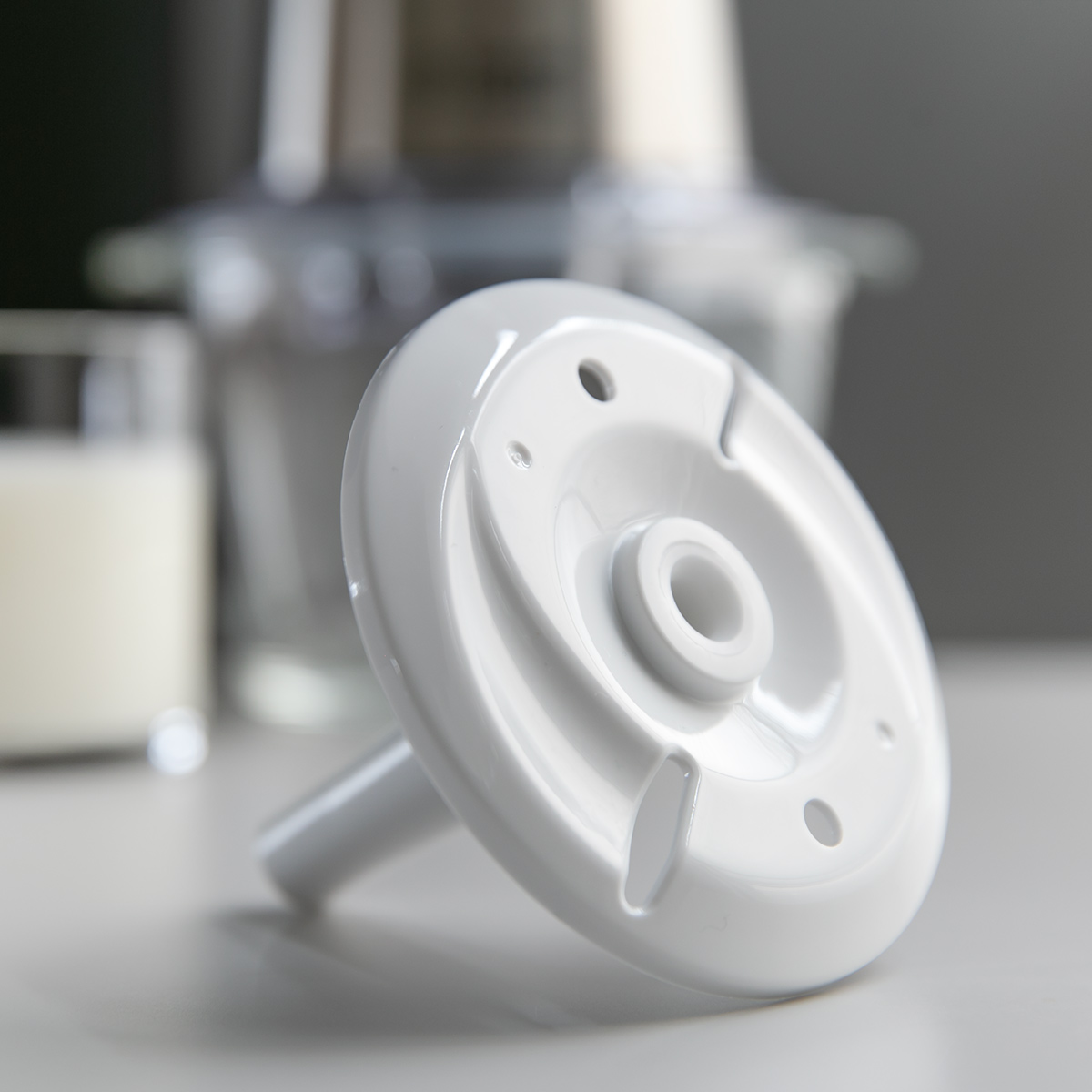 Russell Hobbs 電動フードプロセッサー 4ブレードミニチョッパー ( ラッセルホブス フードチョッパー ガラス製 調理家電 キッチン家電 ミンチ みじん切り 泡立て ホイップ ミニ コンパクト 料理家電 )