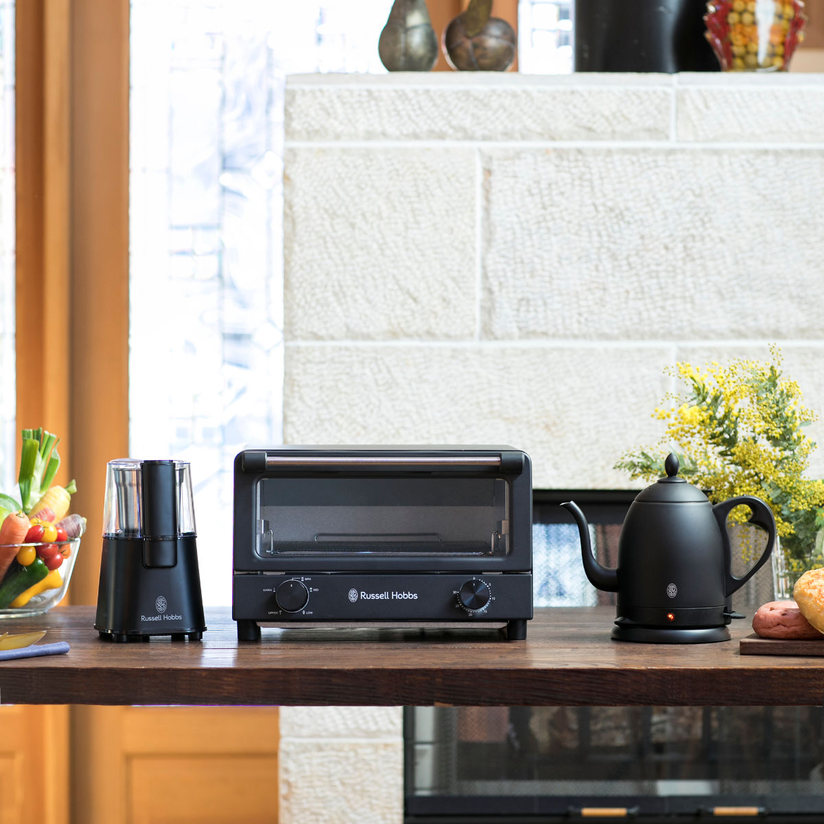 Russell Hobbs 電気ケトル 0.8L カフェケトル ドリップケトル ( ラッセルホブス 電気ポット 湯沸かしポット ステンレス 細口 キッチン家電 800ml 家電 調理家電 湯沸かし器 コーヒー ドリッップ おしゃれ ) 【マットブラック】 マットブラック