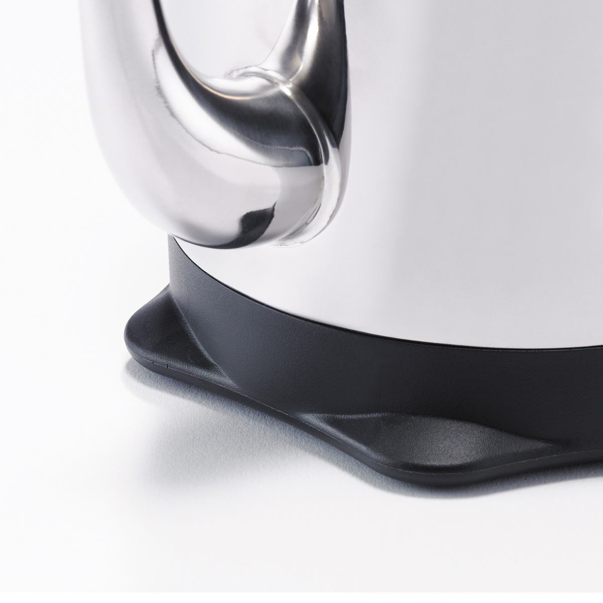 Russell Hobbs 電気ケトル 0.8L カフェケトル ドリップケトル ( ラッセルホブス 電気ポット 湯沸かしポット ステンレス 細口 キッチン家電 800ml 家電 調理家電 湯沸かし器 コーヒー ドリッップ おしゃれ ) 【マットブラック】 マットブラック