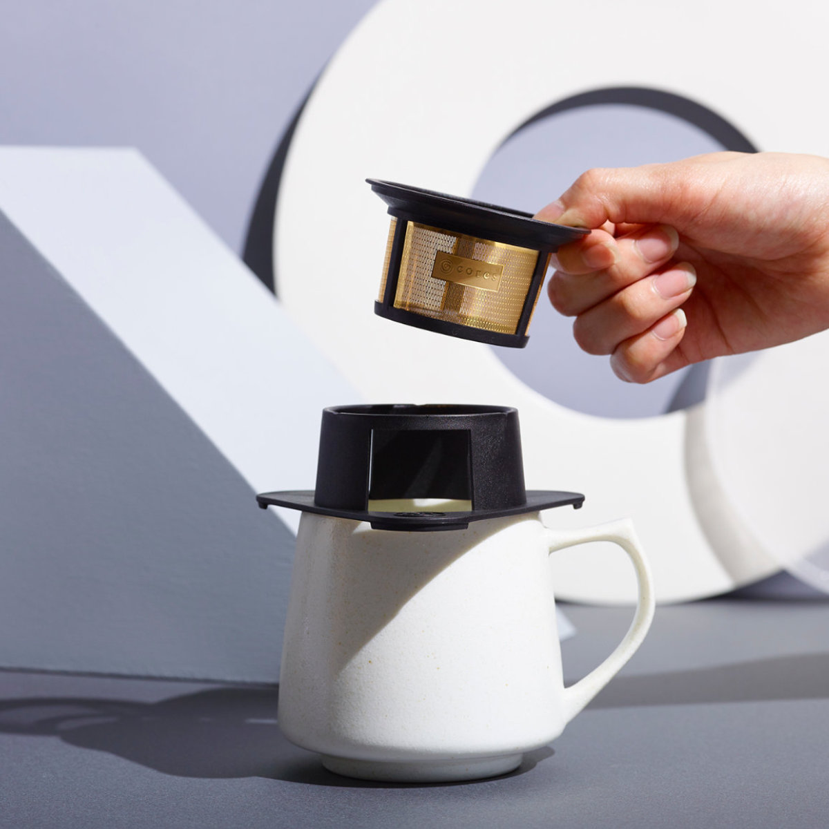 Cores コーヒーフィルター 1杯用 シングルカップ ゴールドフィルター 純金メッキ ( コレス コーヒードリップ コーヒードリッパー ドリップ ホルダー付き 1杯分 ステンレスフィルター ペーパーレス 純金コーティング ハンドドリップ ) 【ブラック】 ブラック