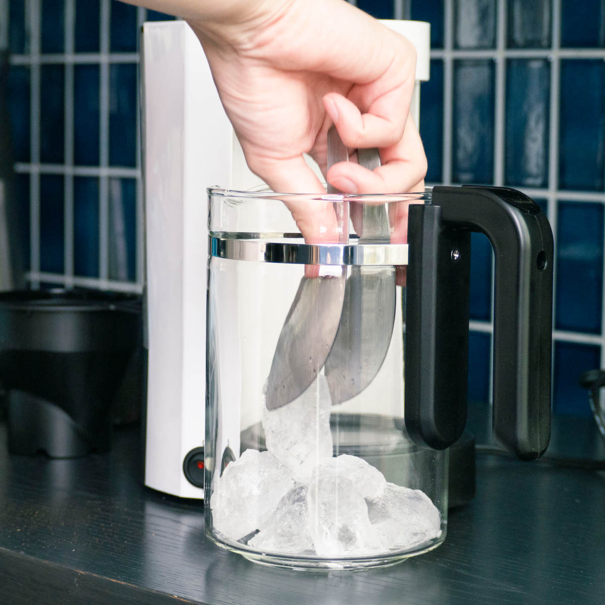 コーヒーメーカー Cores 5カップコーヒーメーカー ( コレス おしゃれ 2~5杯用 ホワイト 珈琲メーカー コーヒードリッパー ペーパーレス お手入れ簡単 コンパクト 保温機能 コーヒーマシン 簡単操作 )