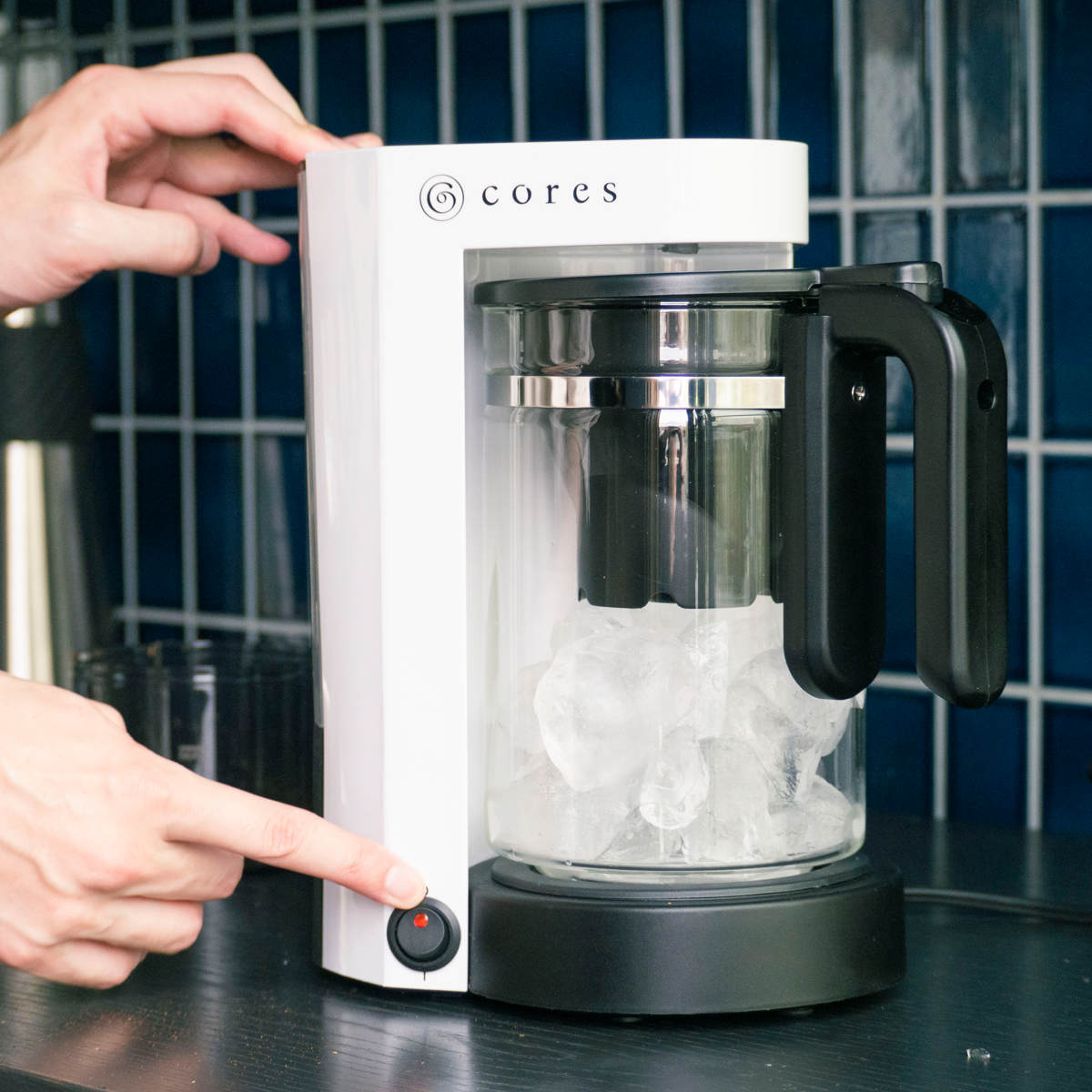 コーヒーメーカー Cores 5カップコーヒーメーカー ( コレス おしゃれ 2~5杯用 ホワイト 珈琲メーカー コーヒードリッパー ペーパーレス お手入れ簡単 コンパクト 保温機能 コーヒーマシン 簡単操作 )