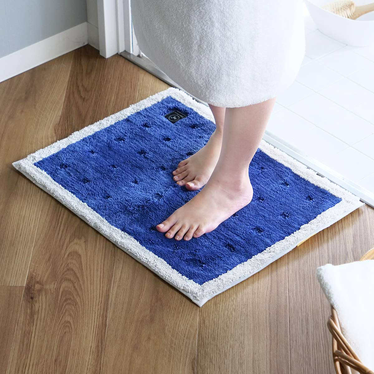 バスマット 乾度良好 Ag+ クリーンフット 45×60cm ( マット バス用品 速乾 吸水速乾 Ag抗菌 抗菌 銀イオン 足拭きマット 足ふきマット お風呂マット 浴室マット 除菌 吸水 洗える お風呂 ) 【ベージュ】 ベージュ