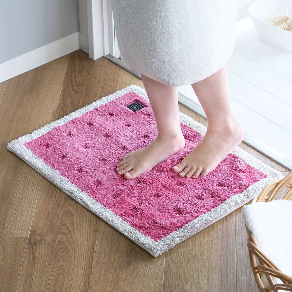 バスマット 乾度良好 Ag+ クリーンフット 45×60cm ( マット バス用品 速乾 吸水速乾 Ag抗菌 抗菌 銀イオン 足拭きマット 足ふきマット お風呂マット 浴室マット 除菌 吸水 洗える お風呂 ) 【ベージュ】 ベージュ