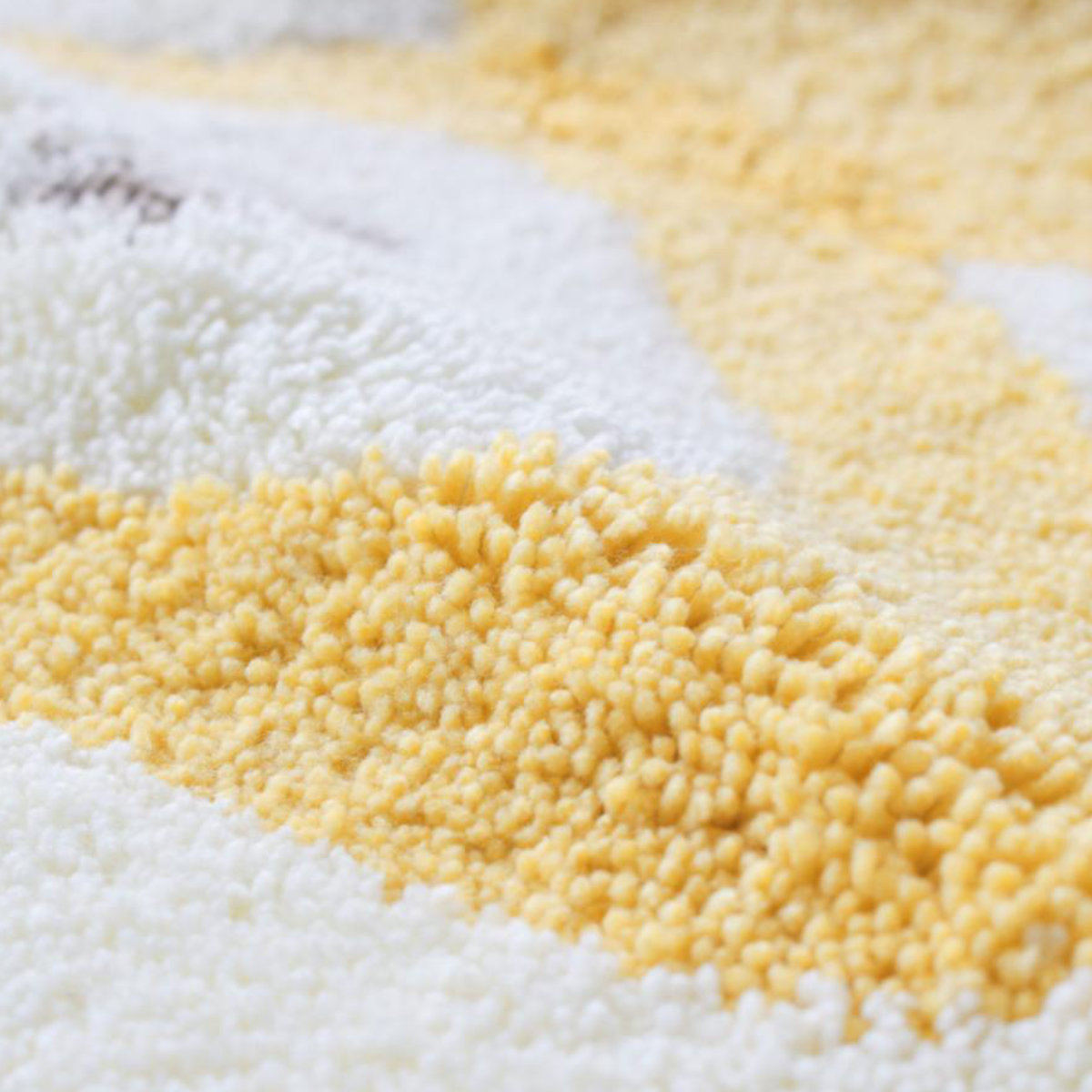 バスマット 乾度良好 ミネット カーム 48×60cm 速乾 Ag抗菌 ( マット 足ふきマット 風呂マット 防臭 大判 銀 銀イオン 北欧 抗菌 銀抗菌 吸水マット お風呂マット 足拭きマット 浴室マット すべり止め 日本製 ウィルトン織り ) 【グレー】 グレー