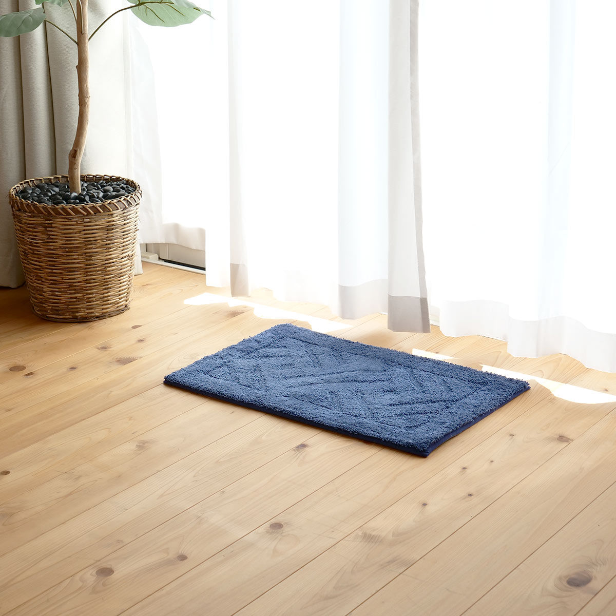 バスマット 乾度良好 リッカ 36×55cm 速乾 ( お風呂マット 足拭きマット お風呂 バスグッズ 浴室マット 玄関マット 吸水 抗菌 防臭 洗濯OK シンプル ) 【ベージュ】 ベージュ