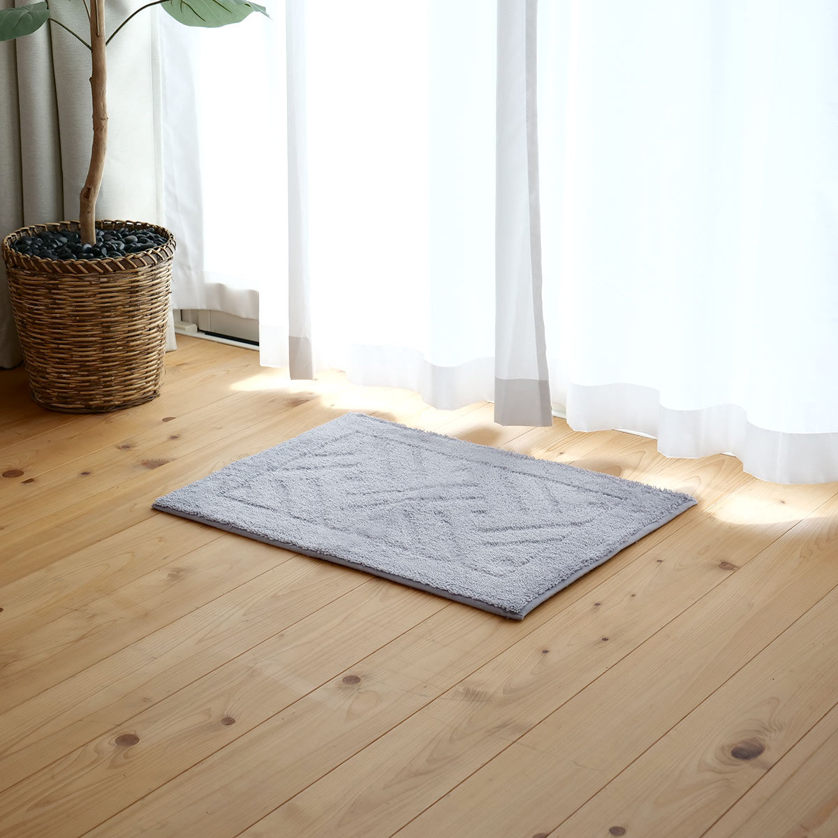 バスマット 乾度良好 リッカ 45×60cm 速乾 ( お風呂マット 足拭きマット お風呂 バスグッズ 浴室マット 玄関マット 吸水 抗菌 防臭 洗濯OK シンプル ) 【ネイビー】 ネイビー