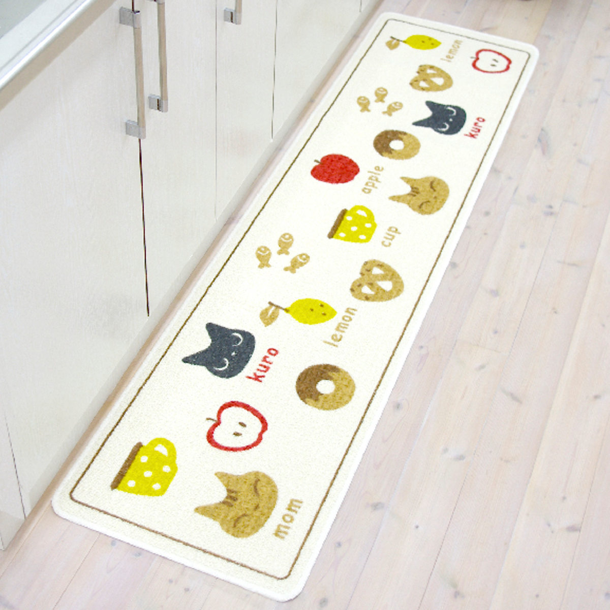 キッチンマット 総柄 45×180cm クロネコ ビストロ ( 洗える 滑り止め加工 おしゃれ 再生糸マット 45cm 180cm キッチン 台所 マット 日本製 キッチン用マット 台所用マット キッチンラグ 長方形 洗濯可能 滑り止め ネコ 薄手 ) 【クロネコ】 クロネコ