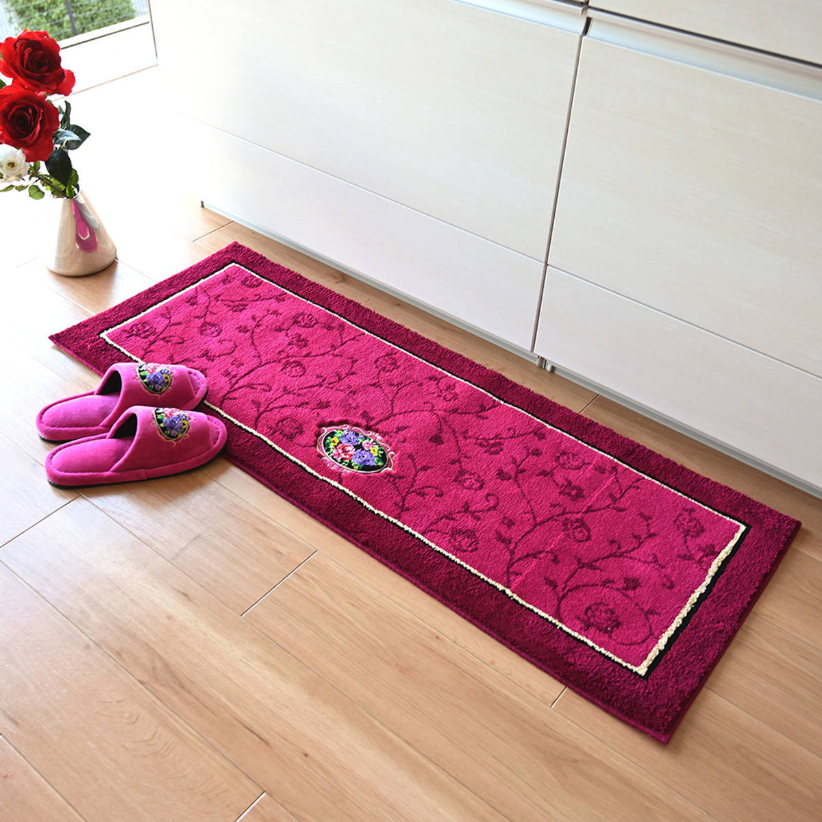 キッチンマット シェニールロゼ 45x240cm 日本製 洗濯可 ( 45cm 240cm 洗える すべり止め加工 高級感 ローズ 薔薇 キッチン マット 台所マット キッチンラグ おしゃれ ウィルトン織り マルチマット ) 【ピンク】 ピンク