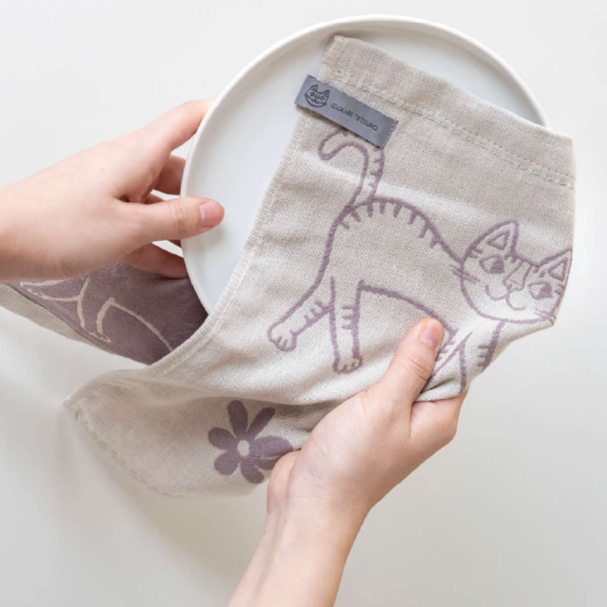 布巾 おかべてつろう Ag+ 抗菌 ふきん ( キッチンクロス フキン クロス 銀イオン 光触媒抗菌 ネコ ねこ 可愛い キッチン用 台拭き 食器拭き 台ふきん おしぼり キッチンタオル 万能 キッチングッズ ) 【ピンク】 ピンク